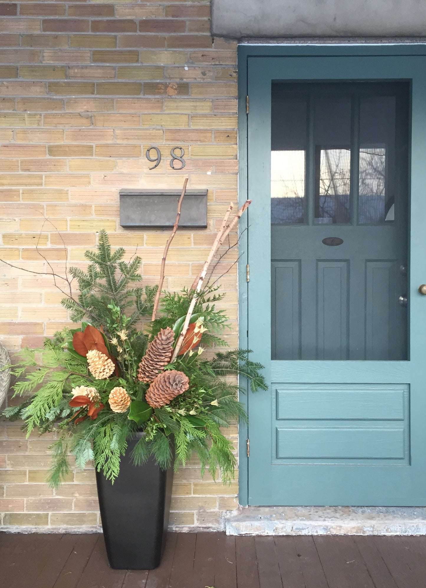 Private Winter Urn Workshop