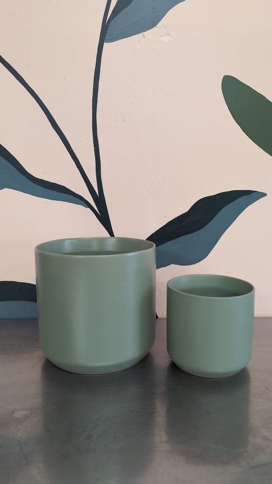 Kendall Pot Green 6"